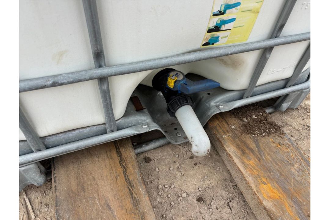 1000 LITRE MEG IBC TANKS – MONOETHYLENE GLYCOL BULK STORAGE CONTAINERS - Image 2 of 5