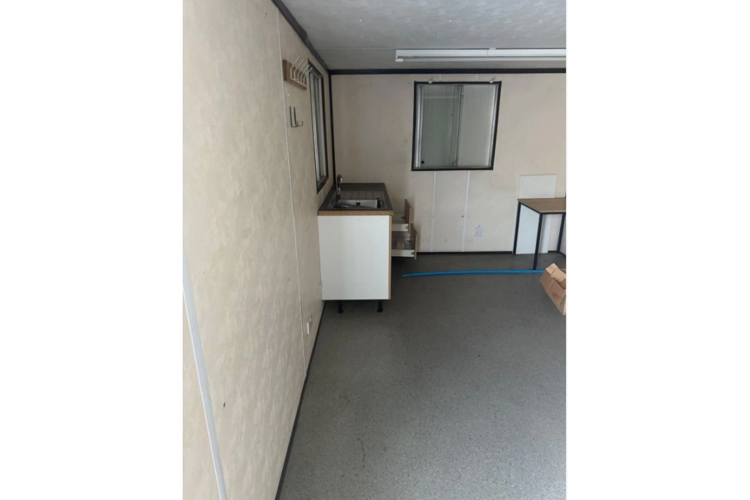 30FT X 10FT SITE OFFICE CABIN – PORTABLE OFFICE / WELFARE UNIT / STORAGE CABIN - Image 22 of 23