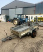 TRAILER WITH RAMP