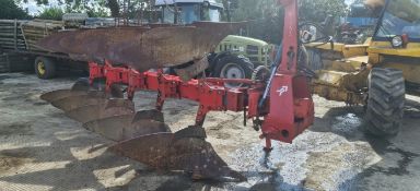 KVERNELAND 5 FURROW REVERSIBLE PLOUGH