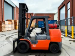 2007 TOYOTA 7FGCU70 LP GAS FORKLIFT – 7000KG CAPACITY