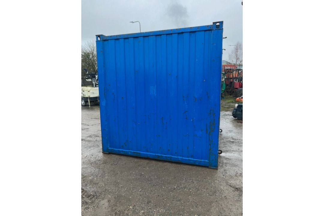 10 FT X 8 FT SHIPPING CONTAINER - Image 5 of 11