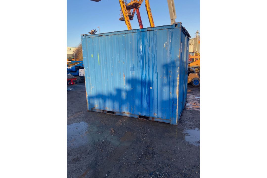 10 FT X 8 FT SHIPPING CONTAINER - Image 6 of 11