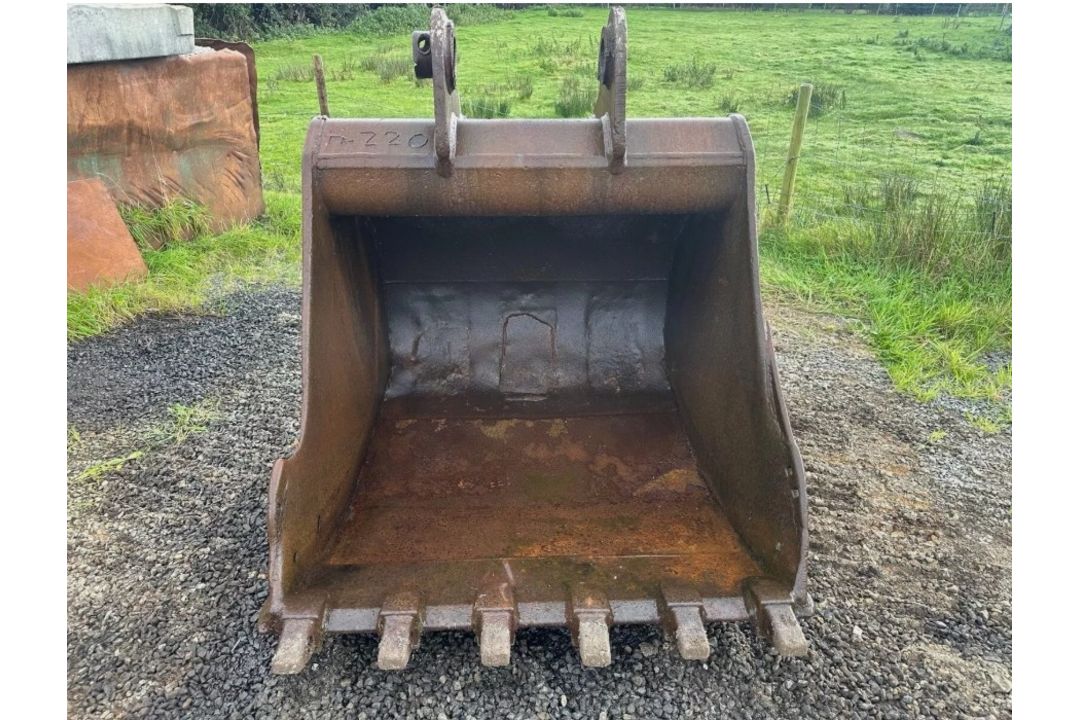 4FT 6IN DIGGING BUCKET – SUITS 20 TO 30-TON DIGGER - Image 3 of 6