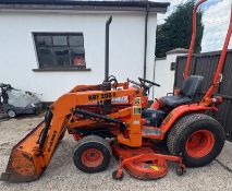 KUBOTA B1750 4X4 TRACTOR . LOADER AND MOWER 2300 HOURS
