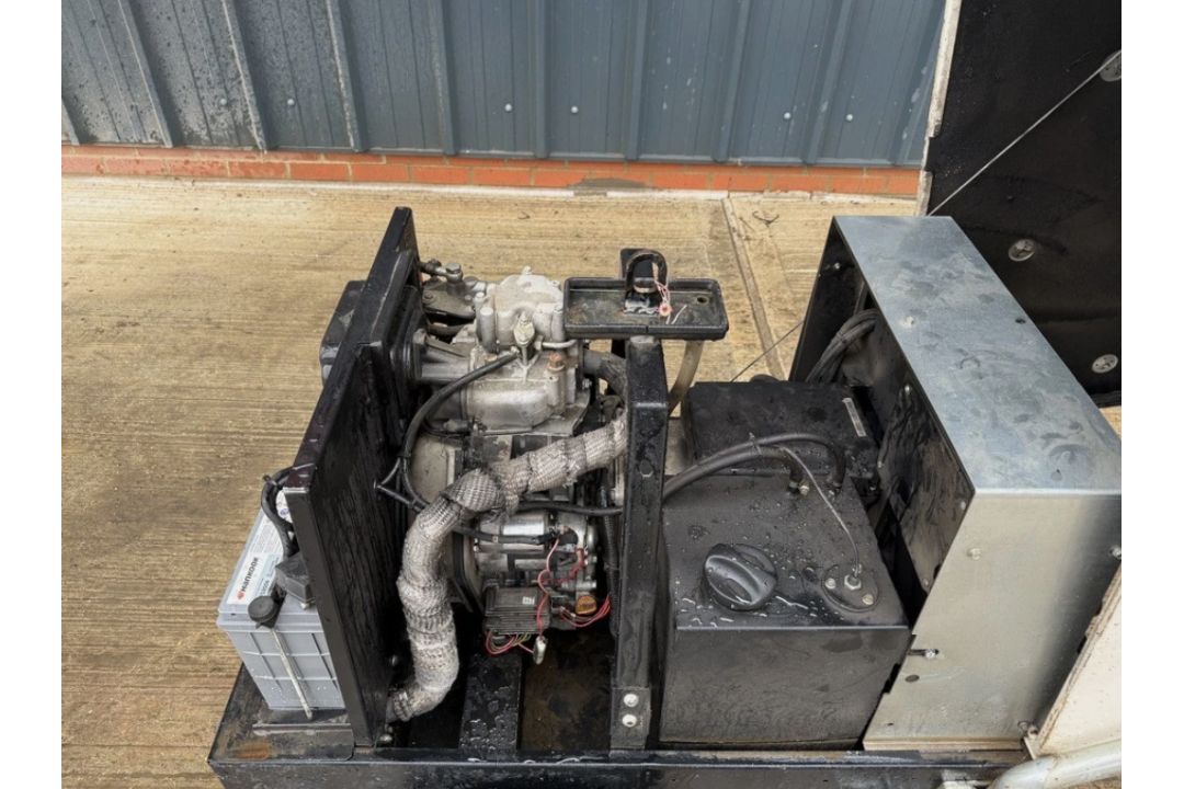 MHM MGTP 6000 – 6 KVA SILENT DIESEL GENERATOR - Image 6 of 9