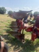 VOGEL NOOT S950 5 FURROW PLOUGH