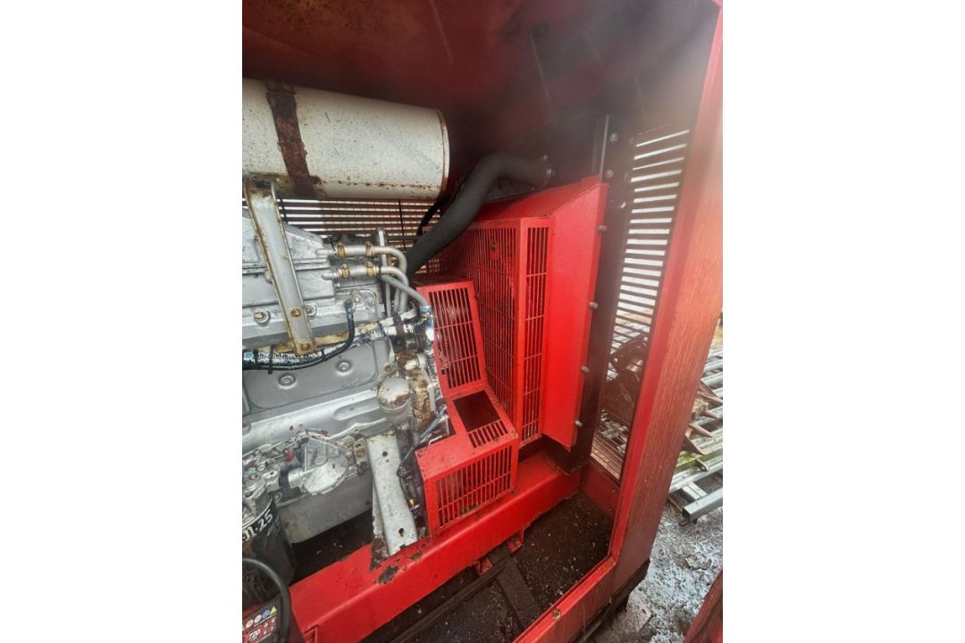 200 KVA VOLVO DIESEL GENERATOR GENSET 110V 415V SITE GENERATOR POWER UNIT ENGINE - Image 8 of 10