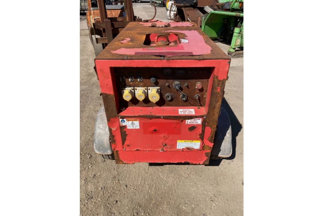 MILLER PANTHER MFW307 GENERATOR WELDER - Image 6 of 7