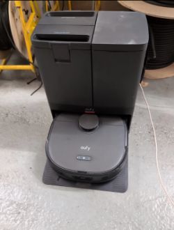 EUFY X10 PRO OMNI ROBOT VACUUM & MOP WITH ALL-IN-ONE STATION RRP £599.00