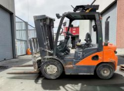 2018 DOOSAN D25S-7 RUNNING HOURS: 2589 H