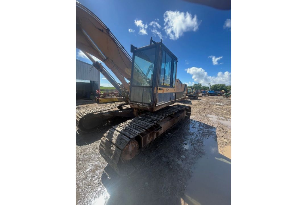 KOMATSU PC220LC TRACKED EXCAVATOR - Image 15 of 22