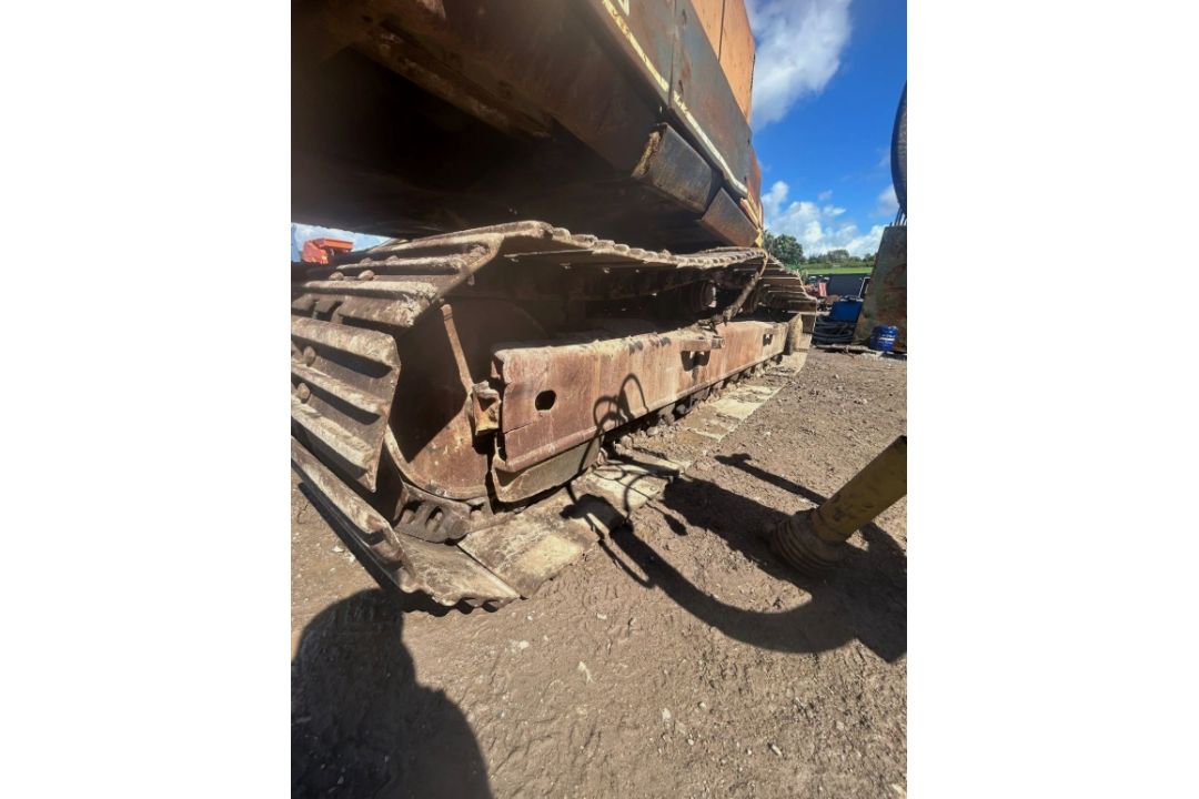 KOMATSU PC220LC TRACKED EXCAVATOR - Image 11 of 22