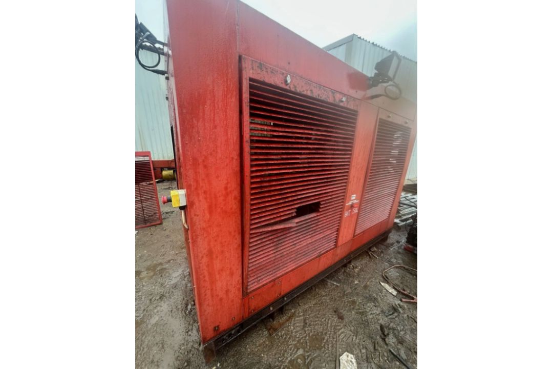 200 KVA VOLVO DIESEL GENERATOR - Image 7 of 10