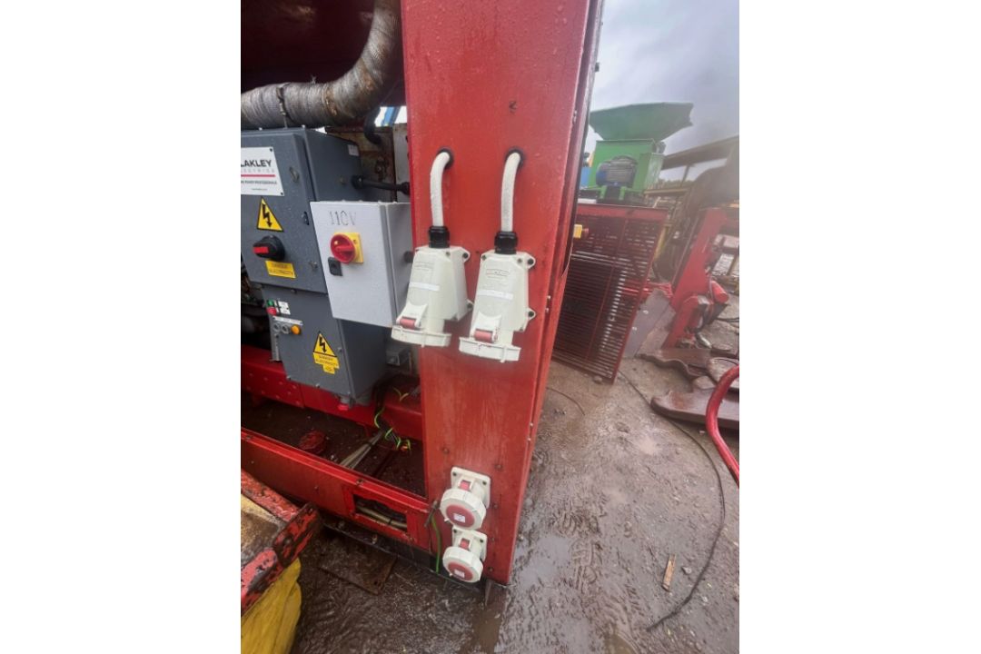 200 KVA VOLVO DIESEL GENERATOR - Image 6 of 10