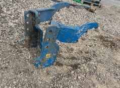 FORD TRACTOR FRONT BRACKET & LOADER WEIGHT BLOCK