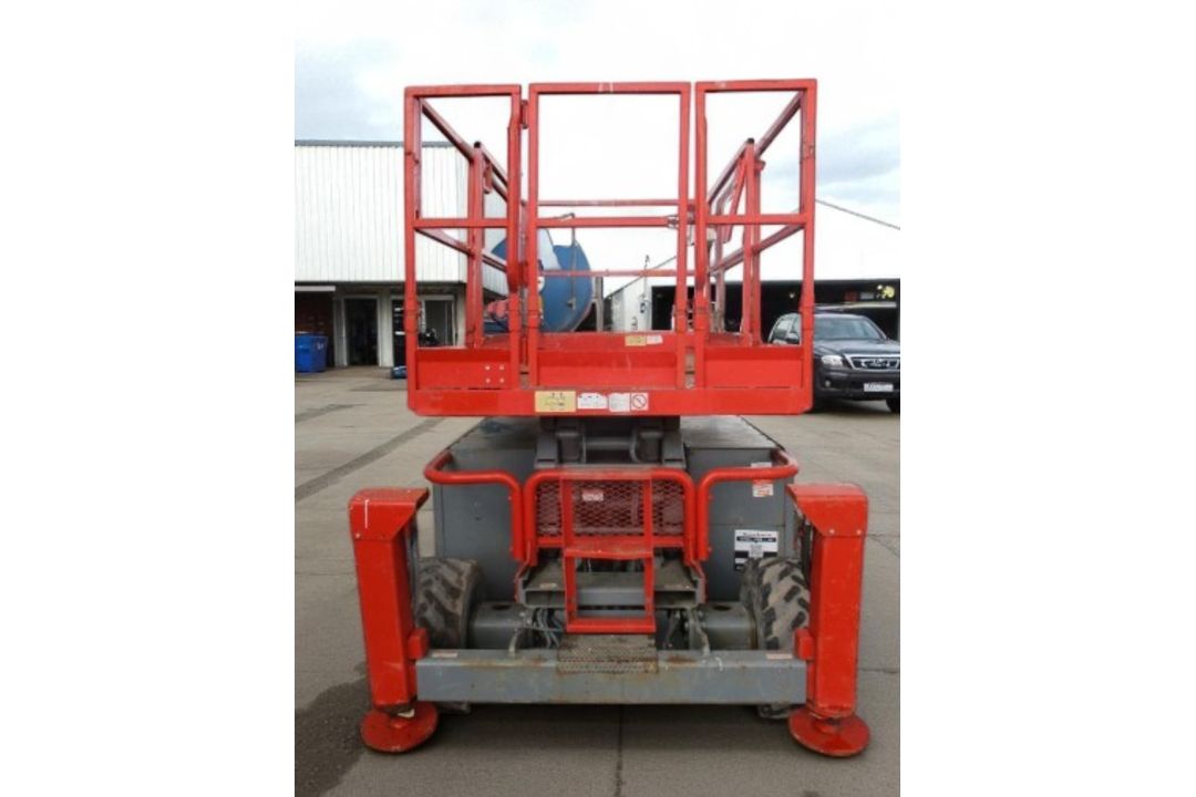 SKYJACK SJ6832 SCISSOR LIFT - Image 2 of 11