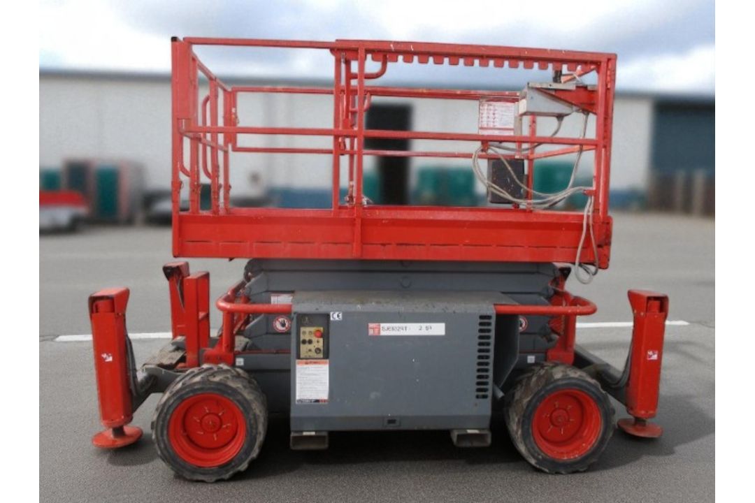 SKYJACK SJ6832 SCISSOR LIFT - Image 1 of 11