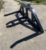 THREE-POINT LINKAGE TWIN BALE CARRIER