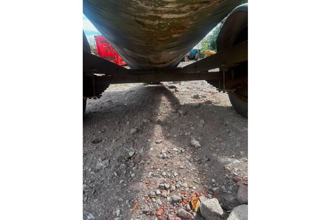 AINWAY ENGINEERING 3000L BUNDED TOWABLE FUEL BOWSER - Image 9 of 10