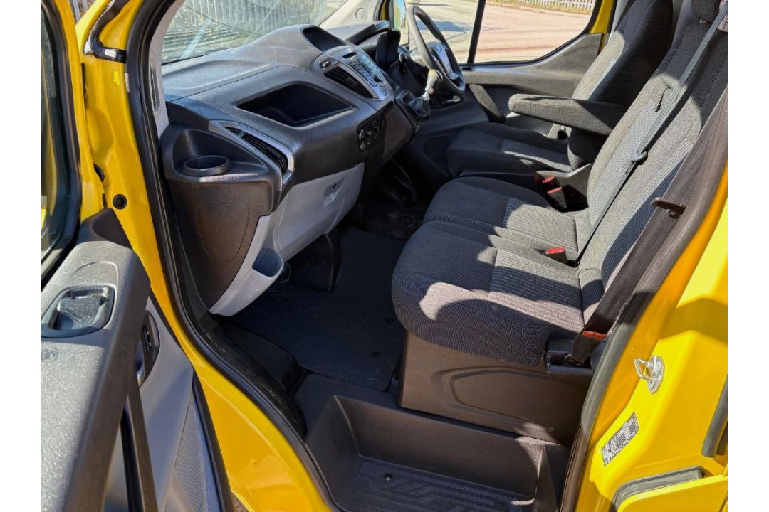 2015 FORD TRANSIT CUSTOM 290 TREND E-TEC L2H1 2198CC DIESEL >>--NO VAT ON HAMMER--<< - Image 15 of 15