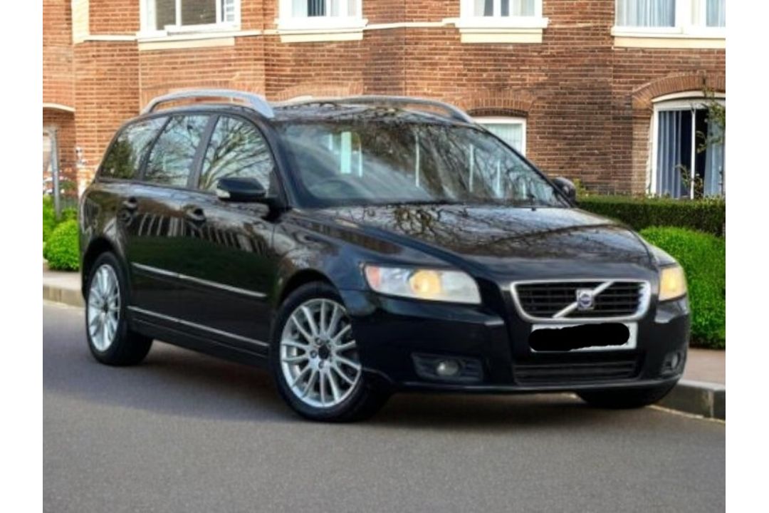 2009 VOLVO V50 2.0D SE 5DR DIESEL MANUAL ESTATE BLACK >>--NO VAT ON HAMMER--<< - Image 8 of 28