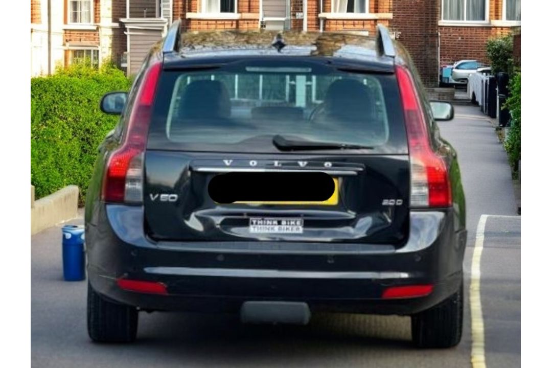 2009 VOLVO V50 2.0D SE 5DR DIESEL MANUAL ESTATE BLACK >>--NO VAT ON HAMMER--<< - Image 10 of 28