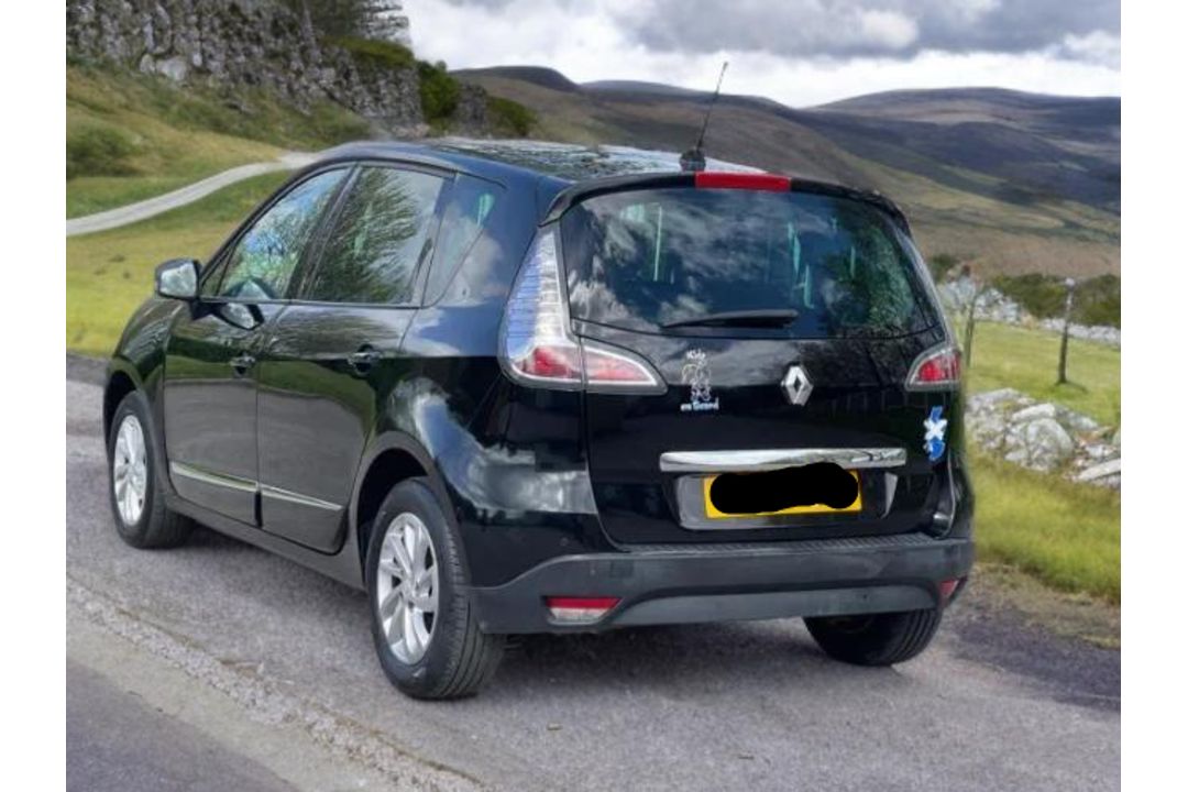 **(ONLY 105K MILEAGE)** 2015 RENAULT SCENIC DYNAMIQUE TOMTOM DCI SA >>--NO VAT ON HAMMER--<< - Image 10 of 32