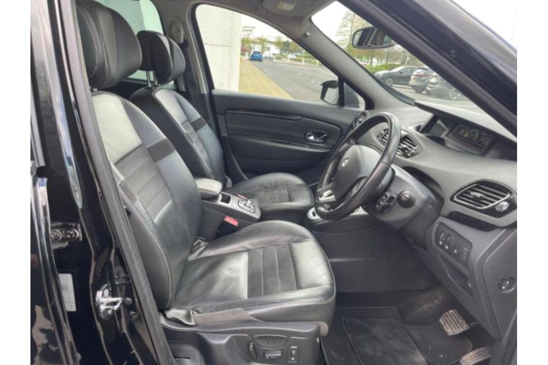 **(ONLY 105K MILEAGE)** 2015 RENAULT SCENIC DYNAMIQUE TOMTOM DCI SA >>--NO VAT ON HAMMER--<< - Image 22 of 32