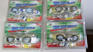 4 PC SUPER SWIM GOGGLES