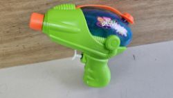 71 WATER GUN