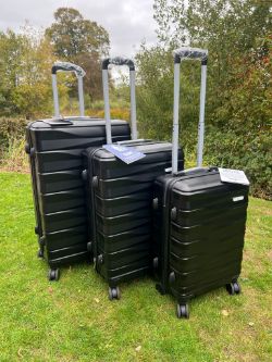 BULK LOT X5 BLACK 3 PIECE LUGGAGE SETS – LIGHTWEIGHT 360° SPINNER SUITCASES – BRAND NEW