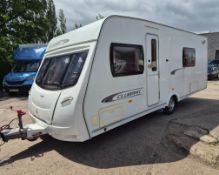 2012 LUNAR CLUBMAN SE SPECIAL EDITION 4 BERTH TOURING CARAVAN >>--NO VAT ON HAMMER--<<