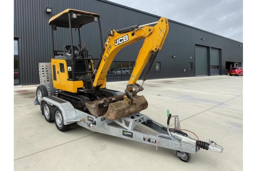 2019 JCB 15C-1 MINI EXCAVATOR / DIGGER WITH TRAILER - Image 1 of 10