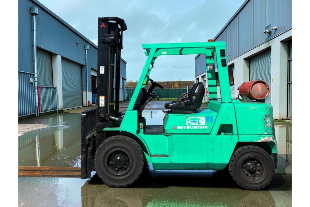 2005 MITSUBISHI FG40KL FORKLIFT - Image 1 of 6