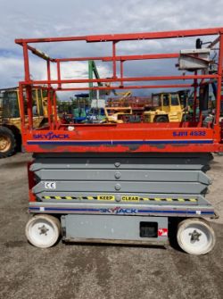 SKYJACK SJ4632 SCISSOR LIFT