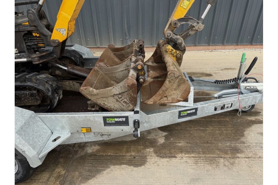 2019 JCB 15C-1 MINI EXCAVATOR / DIGGER WITH TRAILER - Image 7 of 10