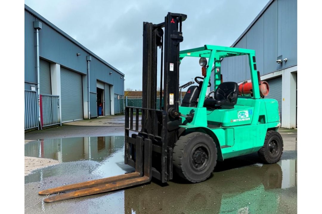 2005 MITSUBISHI FG40KL FORKLIFT - Image 5 of 6