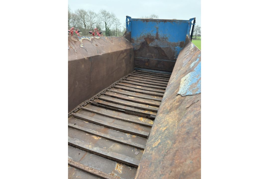 BUNNING LOWLANDER 150 DUNG SPREADER - Image 8 of 15