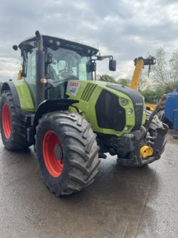 2015 - CLAAS ARION 640