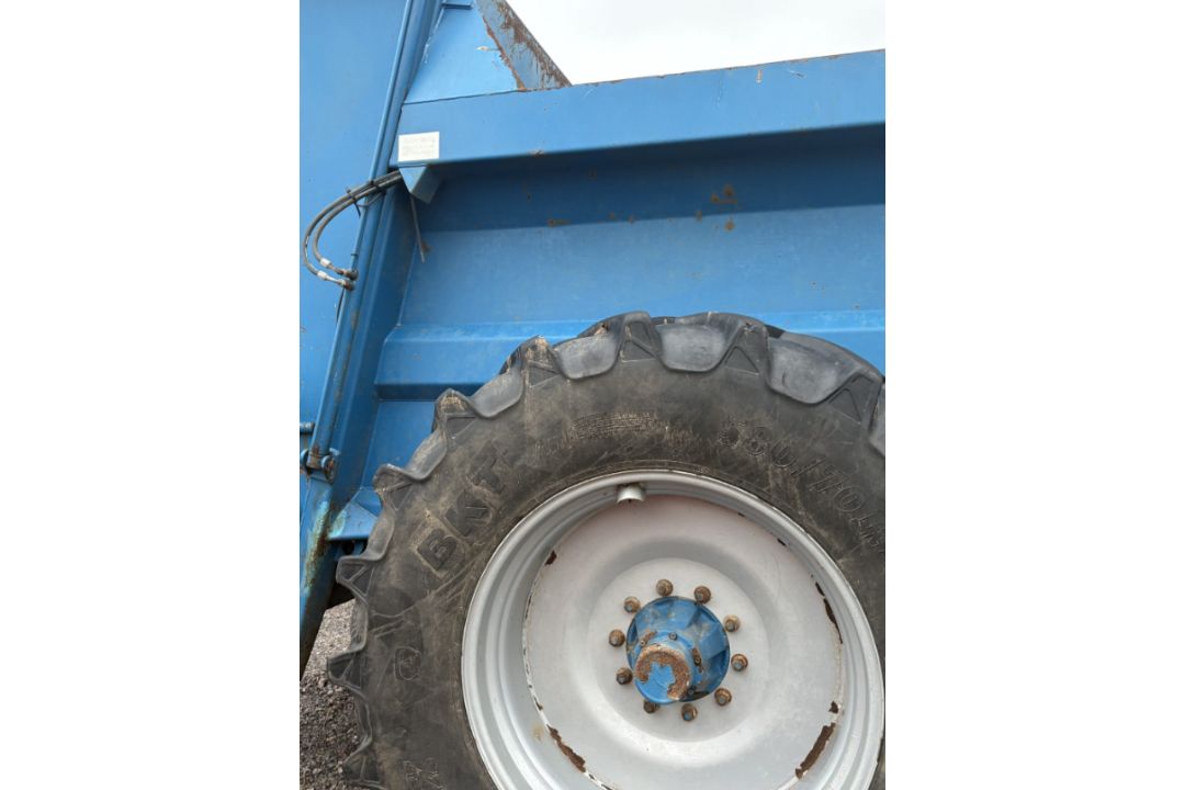 BUNNING LOWLANDER 150 DUNG SPREADER - Image 15 of 15