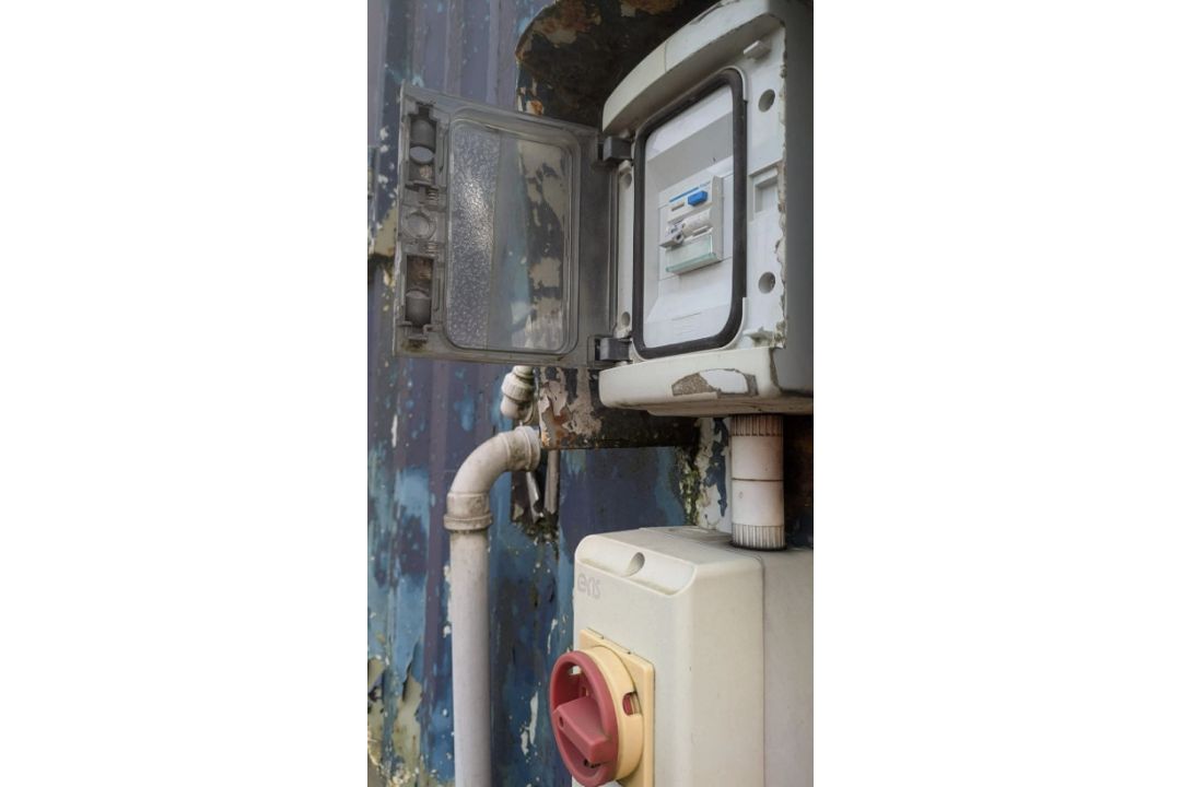 SHIPPING CONTAINER OFFICE WITH WELFARE FACILITIES - Image 7 of 11
