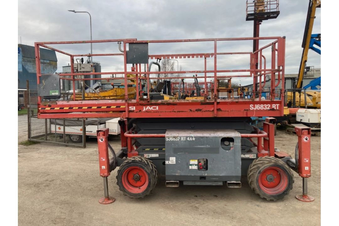 2015 SKYJACK SJ6832 ACCESS PLATFORM - Image 1 of 15