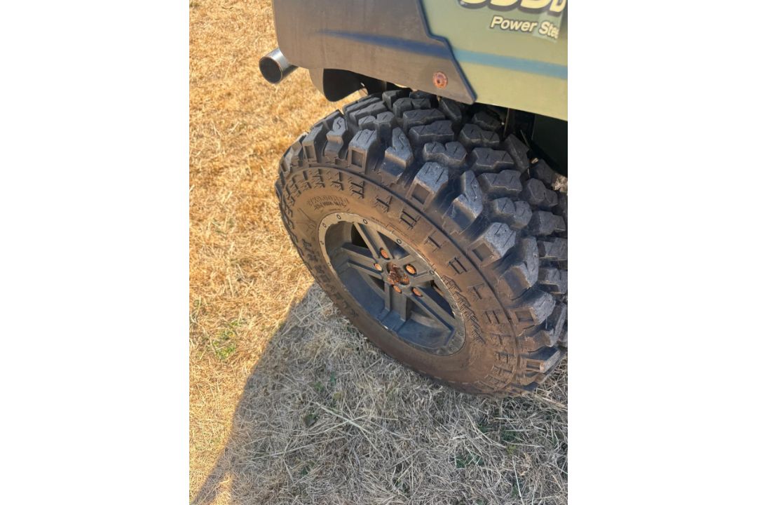 JOHN DEERE 855D GATOR POWER STEERING - Image 11 of 15