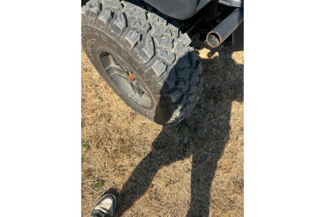 JOHN DEERE 855D GATOR POWER STEERING - Image 14 of 15