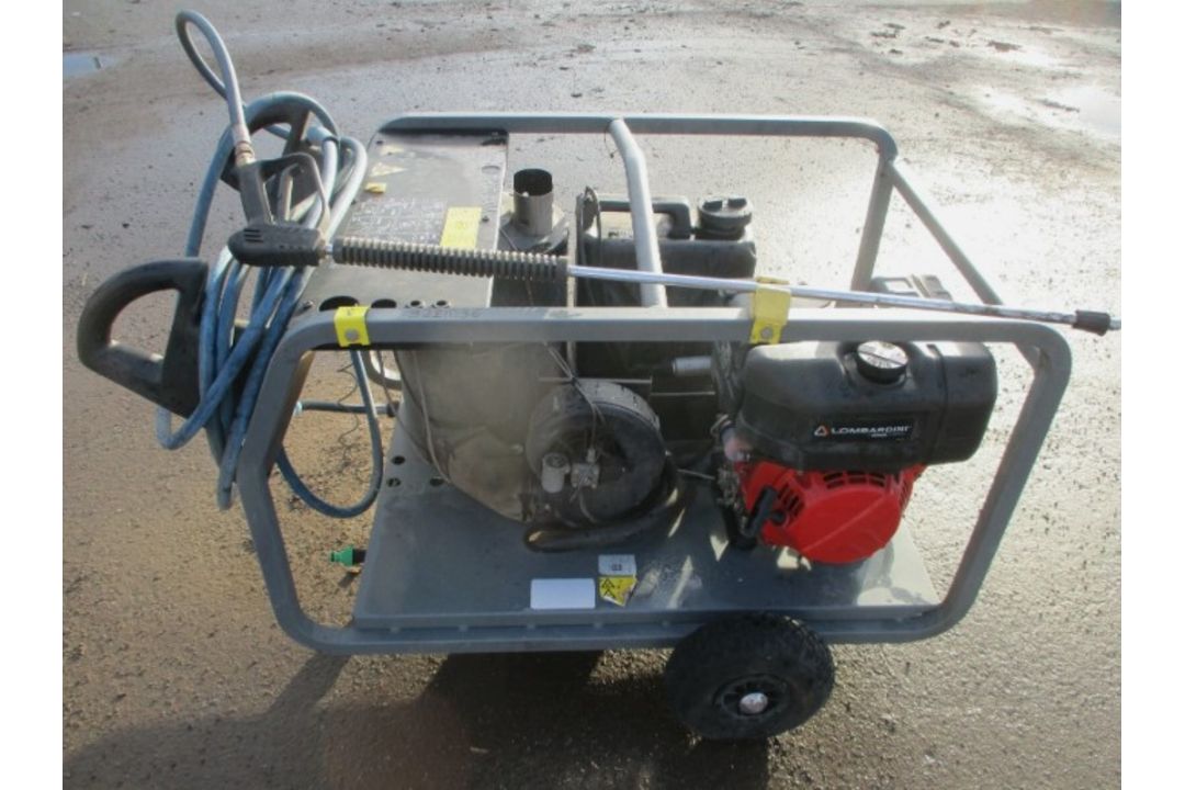KARCHER HDS 801 D DIESEL HOT PRESSURE WASHER – 140 BAR - Image 4 of 6