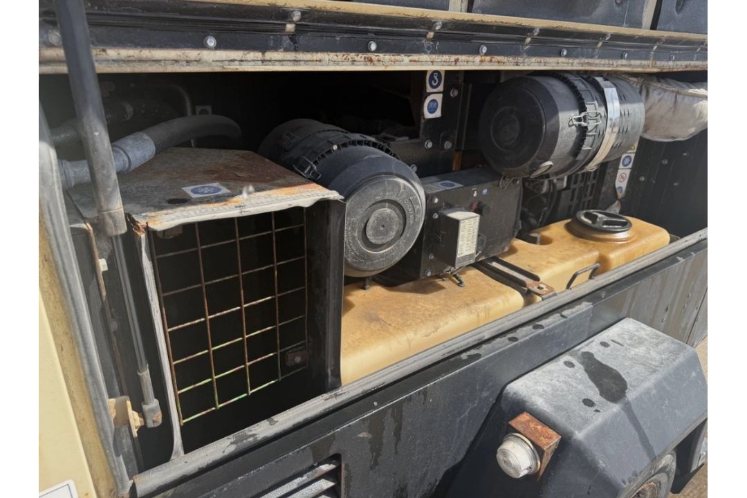 2018 DOOSAN 7/73-10/53 7 M³/MIN COMPRESSOR – 1,420 HOURS - Image 7 of 12