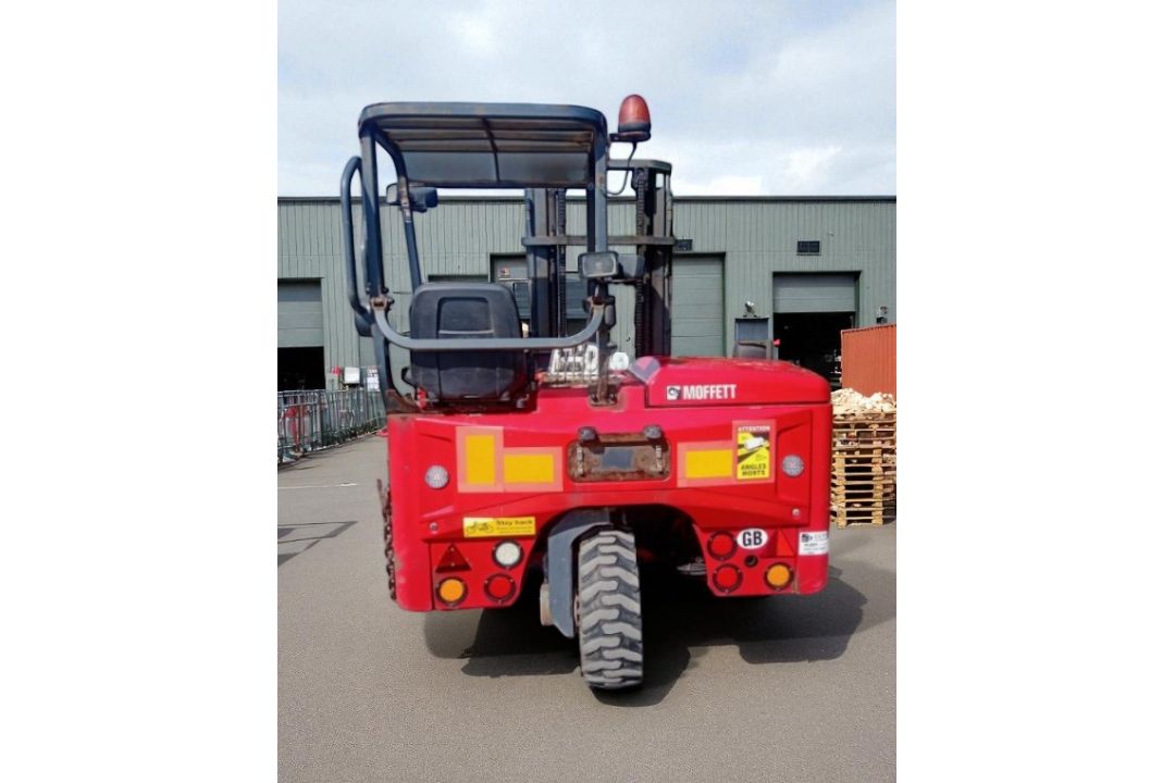 MOFFETT MOUNTY M5 25.4 FORKLIFT – 2016 - Image 9 of 13