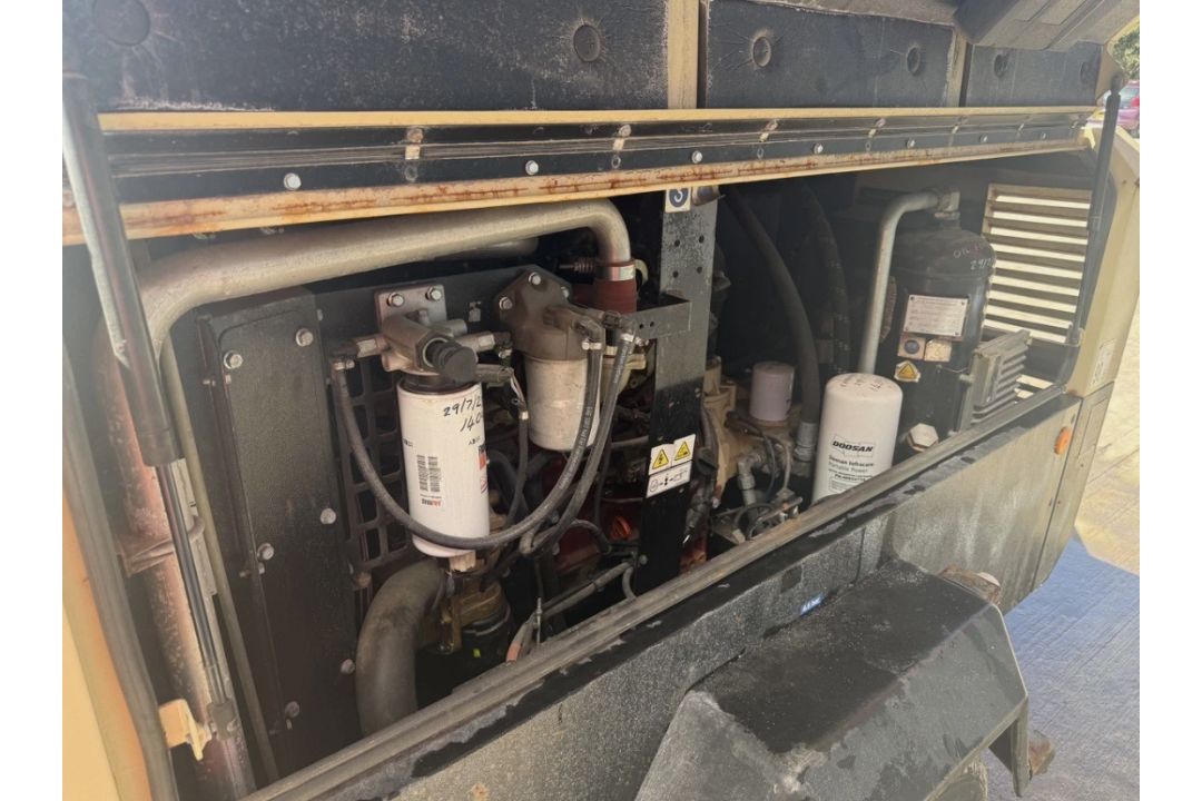 2018 DOOSAN 7/73-10/53 7 M³/MIN COMPRESSOR – 1,420 HOURS - Image 10 of 12