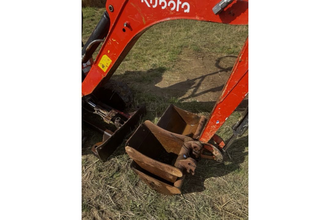 2018 KUBOTA KX008-3 MICRO DIGGER – X2 BUCKETS - Image 7 of 11